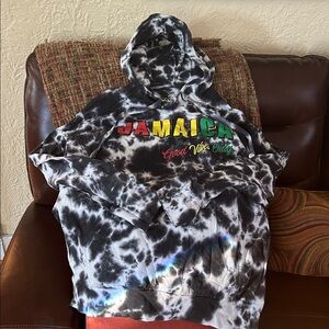 AV Couture Black & White Adult Tie Dye Hoodie XL NWT Great gift ship 1 day
